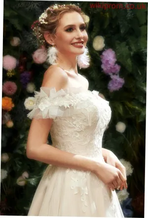 Cora Sweetheart Wedding Dresses Floor-Length Wedding Dress Sequins A-Line With Lace