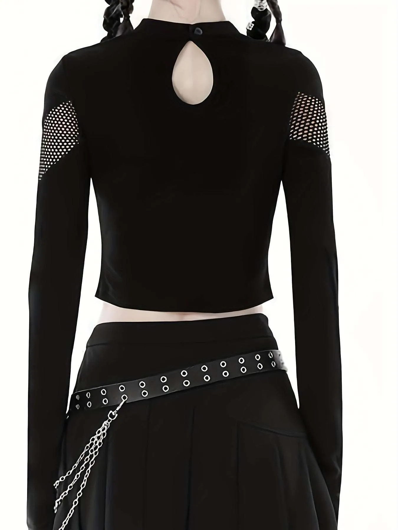 Get Sexy Crop Top Clothes: Perfect for the Ultimate Fashion Statement