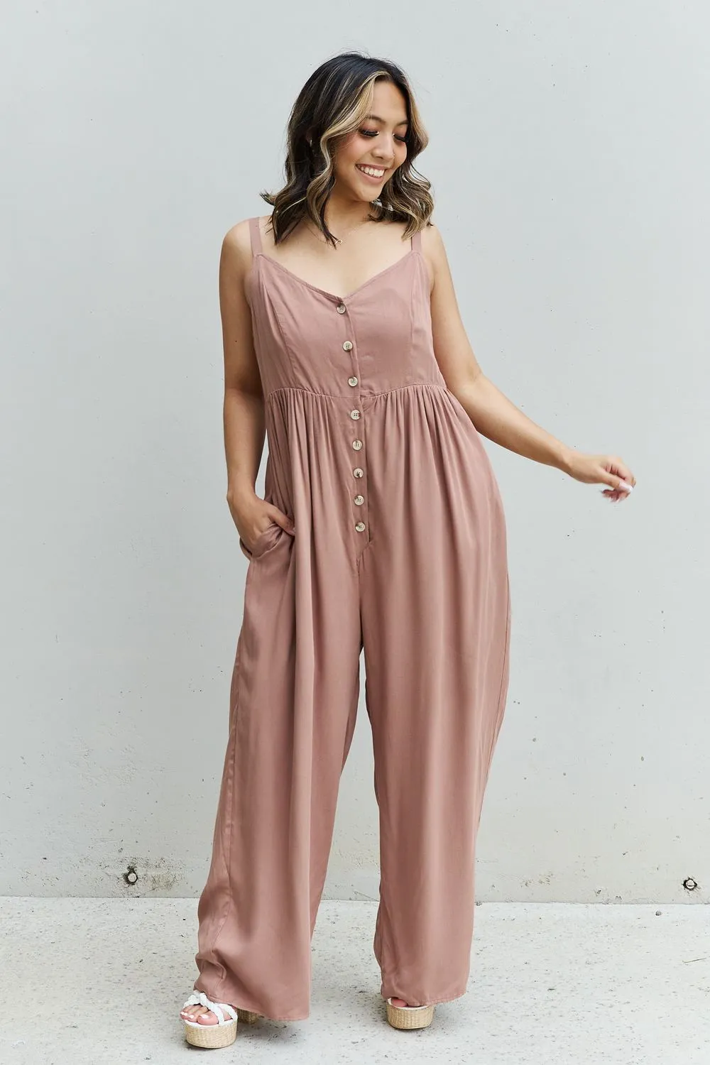 HEYSON All Day Jumpsuit mit weitem Bein und Knopfleiste in Mokka