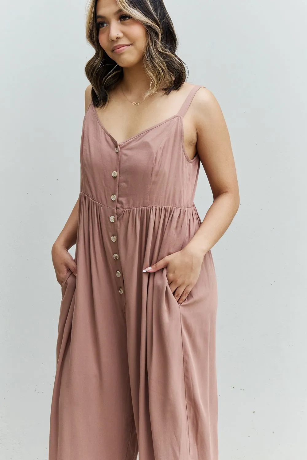 HEYSON All Day Jumpsuit mit weitem Bein und Knopfleiste in Mokka