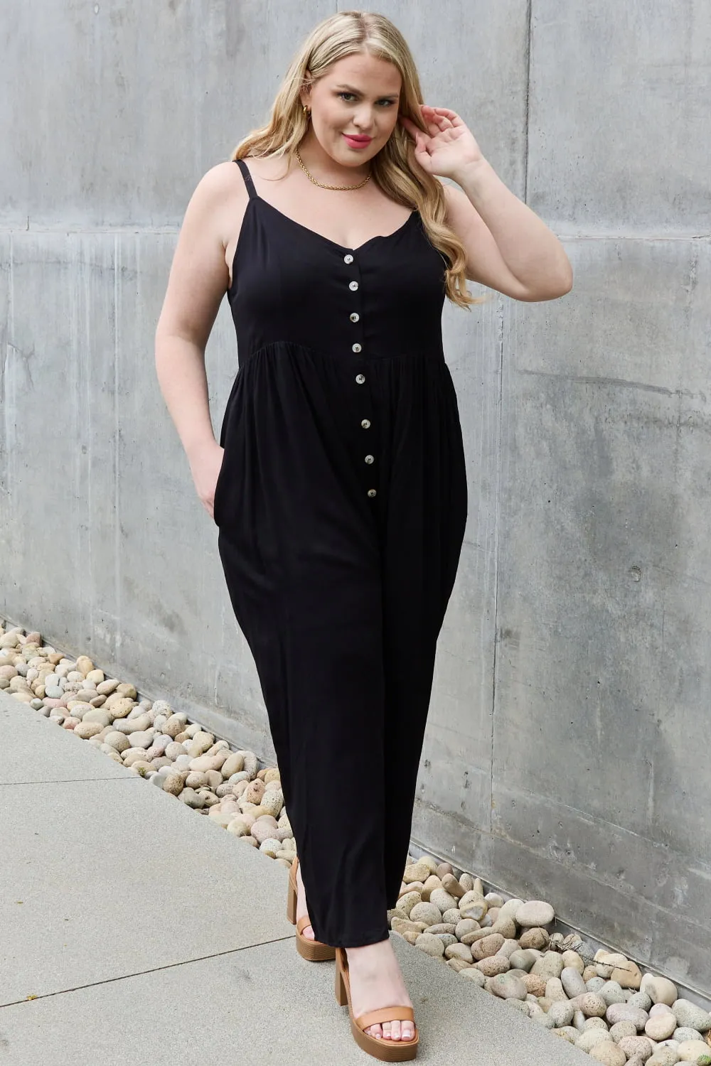 HEYSON – All Day – Jumpsuit mit weitem Bein und Knopfleiste in voller Größe, Schwarz
