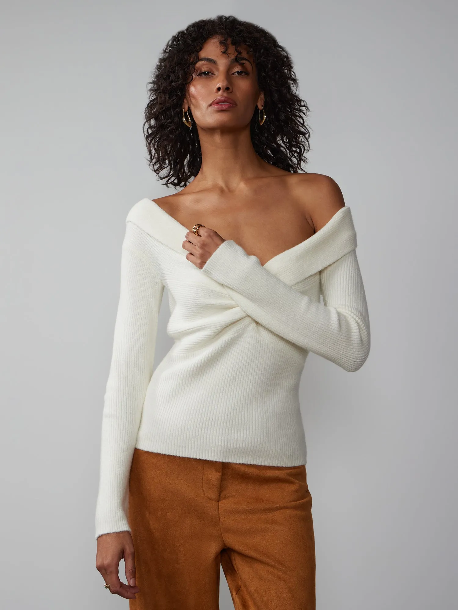 Long Sleeve Twist Front Detail Fitted Sweater
