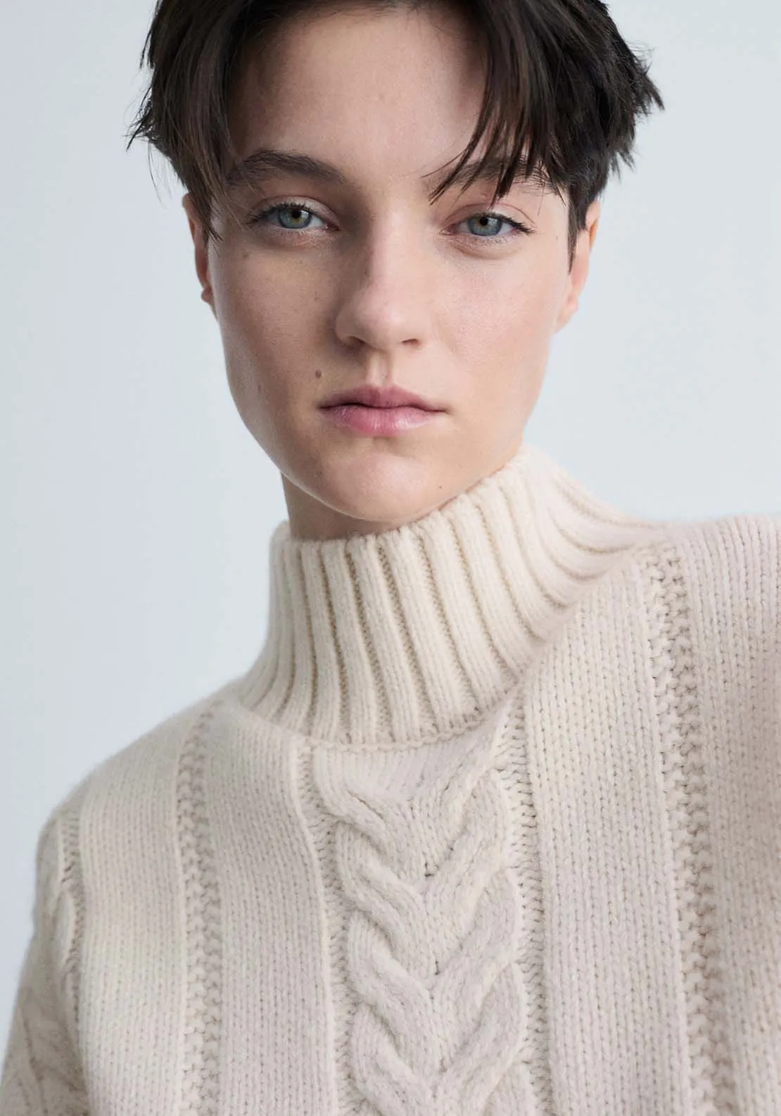 Perkins-neck braided sweater - Light Beige