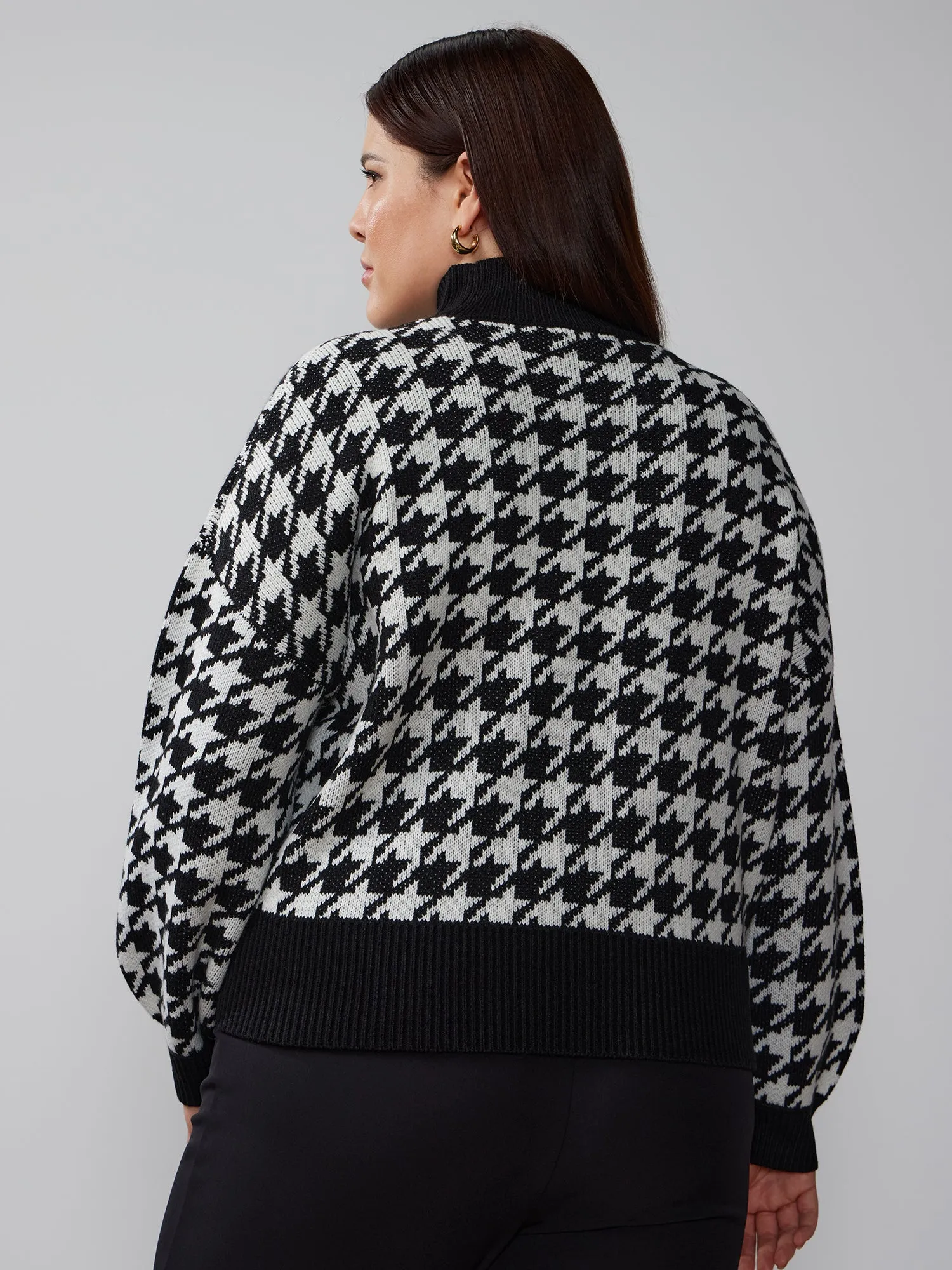 Plus Long Sleeve Houndstooth Pullover