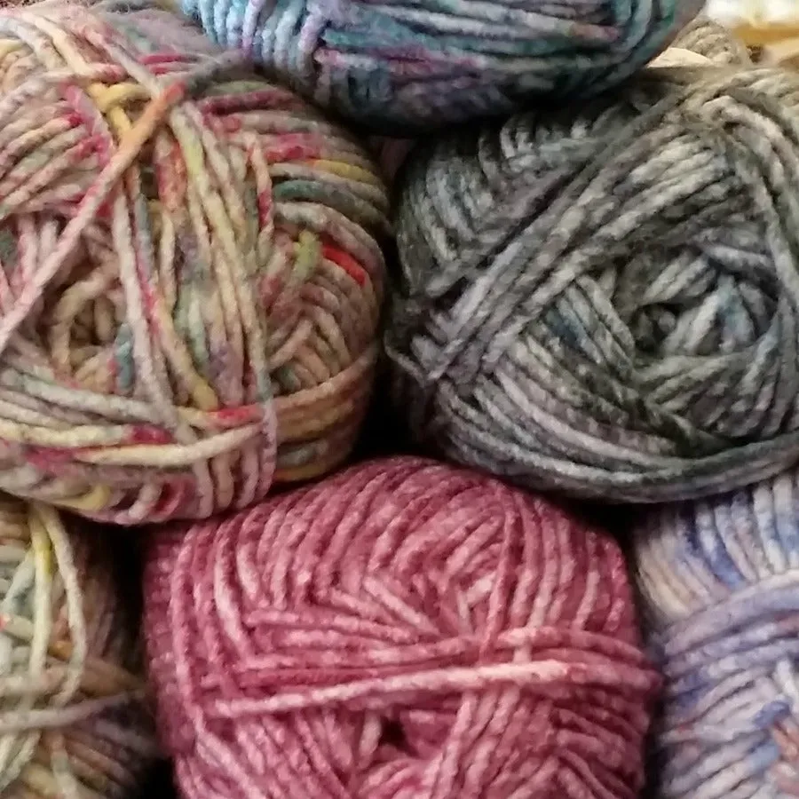 Sirdar Imagination Chunky Pattern 8059 - Sweaters - NOW €1.00