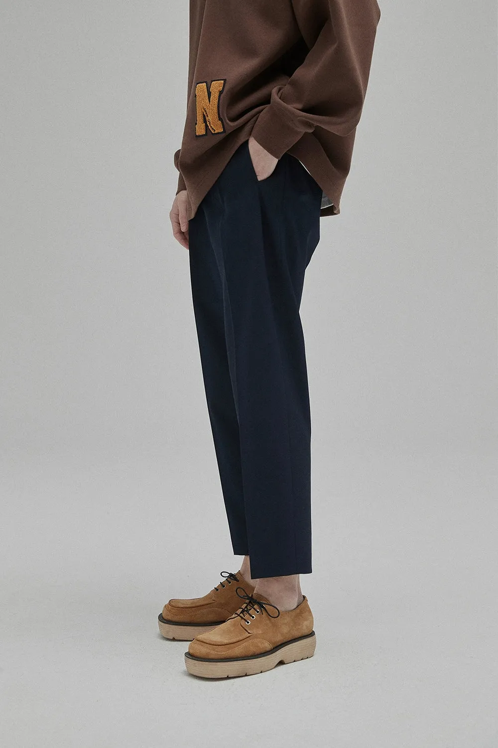 Tapered Comfort Cropped Pants