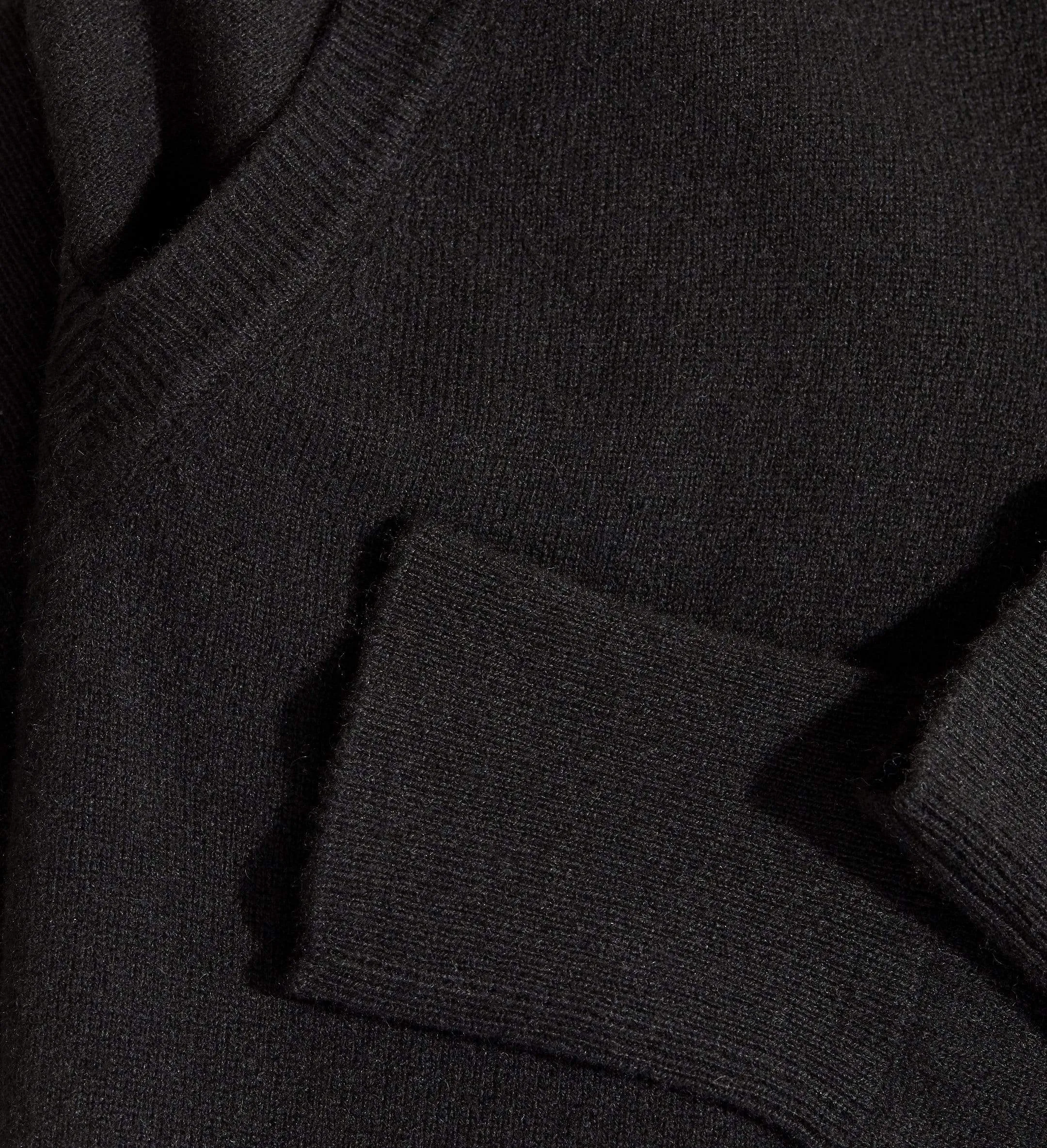 The Men's Basic V-Neck Cashmere Sweater